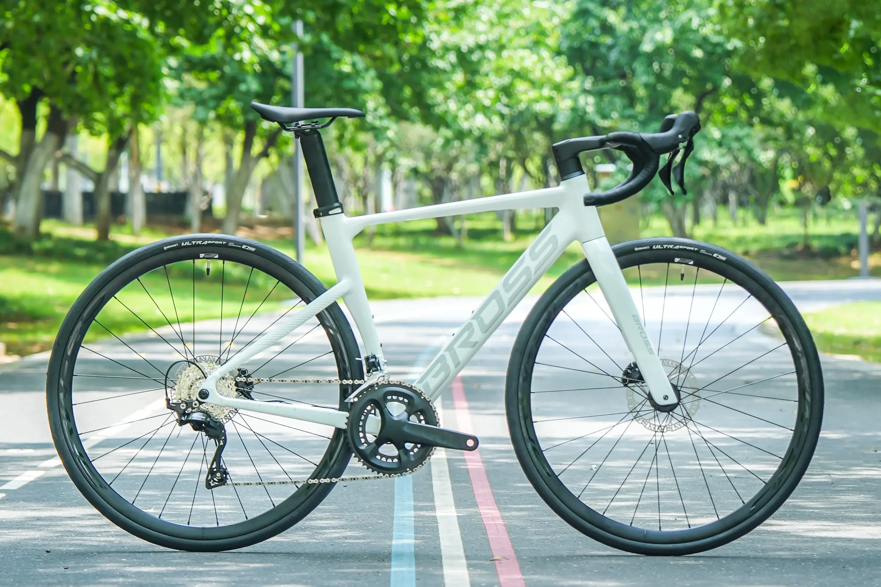 Bross Zenith A 105 R7120 Alloy Road Bike 12 Speed (14)