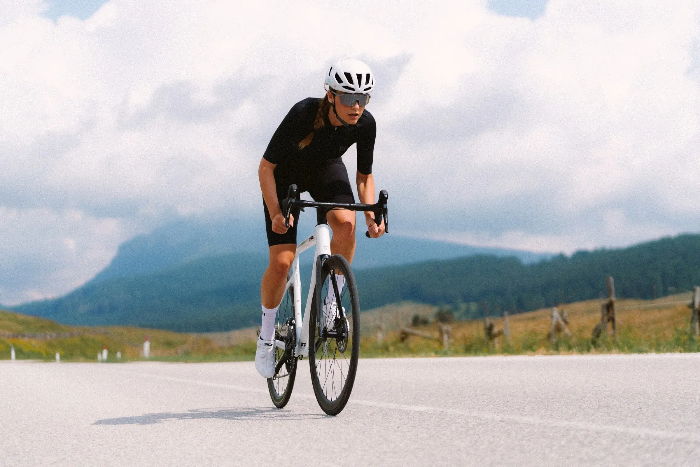 JAVA Siluro 6 Top 105 12 Speed Road Bike (2)