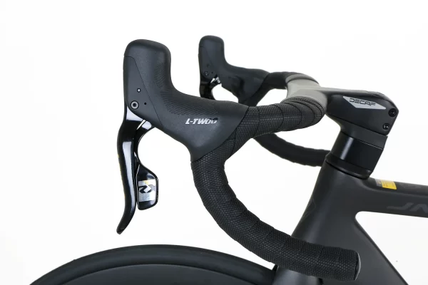 JAVA Fuoco Top 12 Speed with Hydraulic Brakes and Carbon Wheel - Image 19